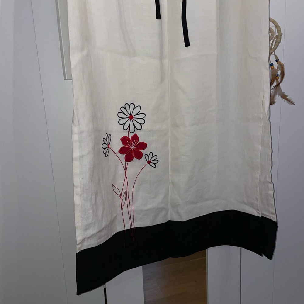 Dress - Picture 6 of 13